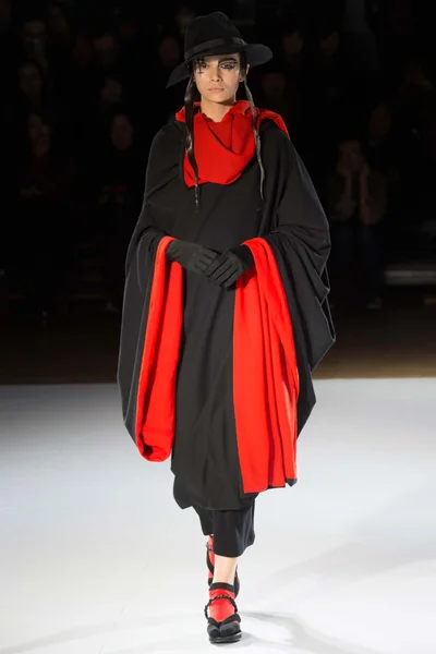 Look 8